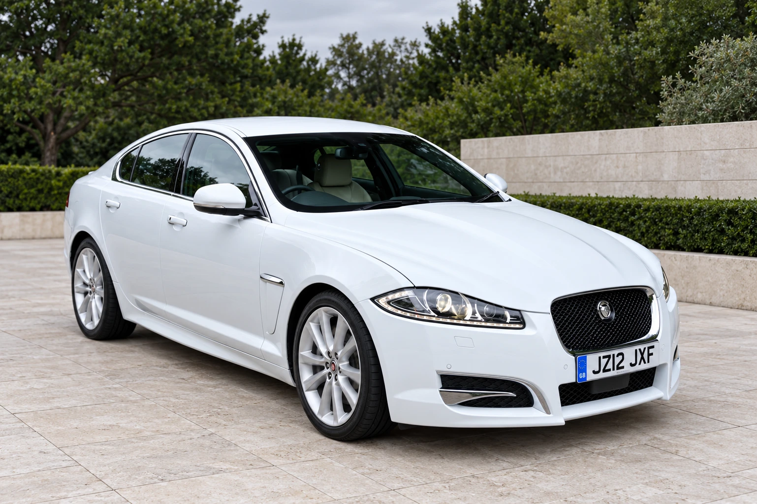 Period facelift Jaguar XF, front view