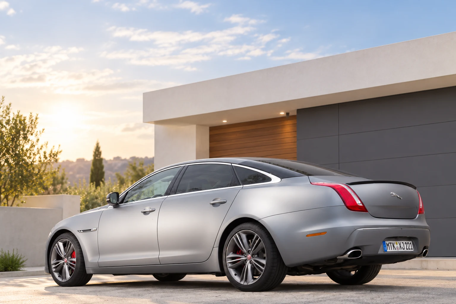 Sport Pack body details and the extended bootlid lip